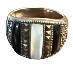 Mother of Pearl Marcasite Onyx Sterling Silver Ring Size 8 Thailand 925A